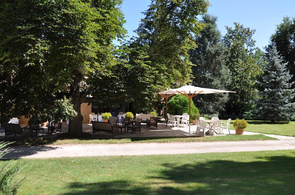 Hostellerie Restaurant Les Gorges De L'Aveyron Bruniquel ภายนอก รูปภาพ
