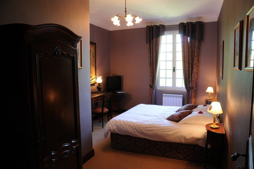 Hostellerie Restaurant Les Gorges De L'Aveyron Bruniquel ภายนอก รูปภาพ