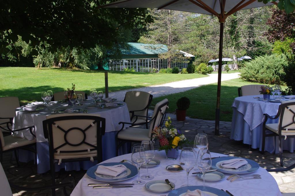 Hostellerie Restaurant Les Gorges De L'Aveyron Bruniquel ภายนอก รูปภาพ
