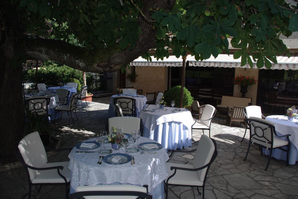 Hostellerie Restaurant Les Gorges De L'Aveyron Bruniquel ภายนอก รูปภาพ